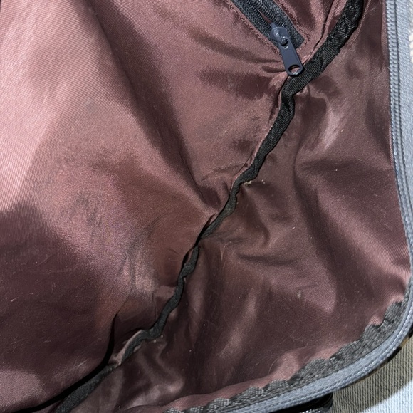 Kavu Sling Bag - Picture 3 of 3